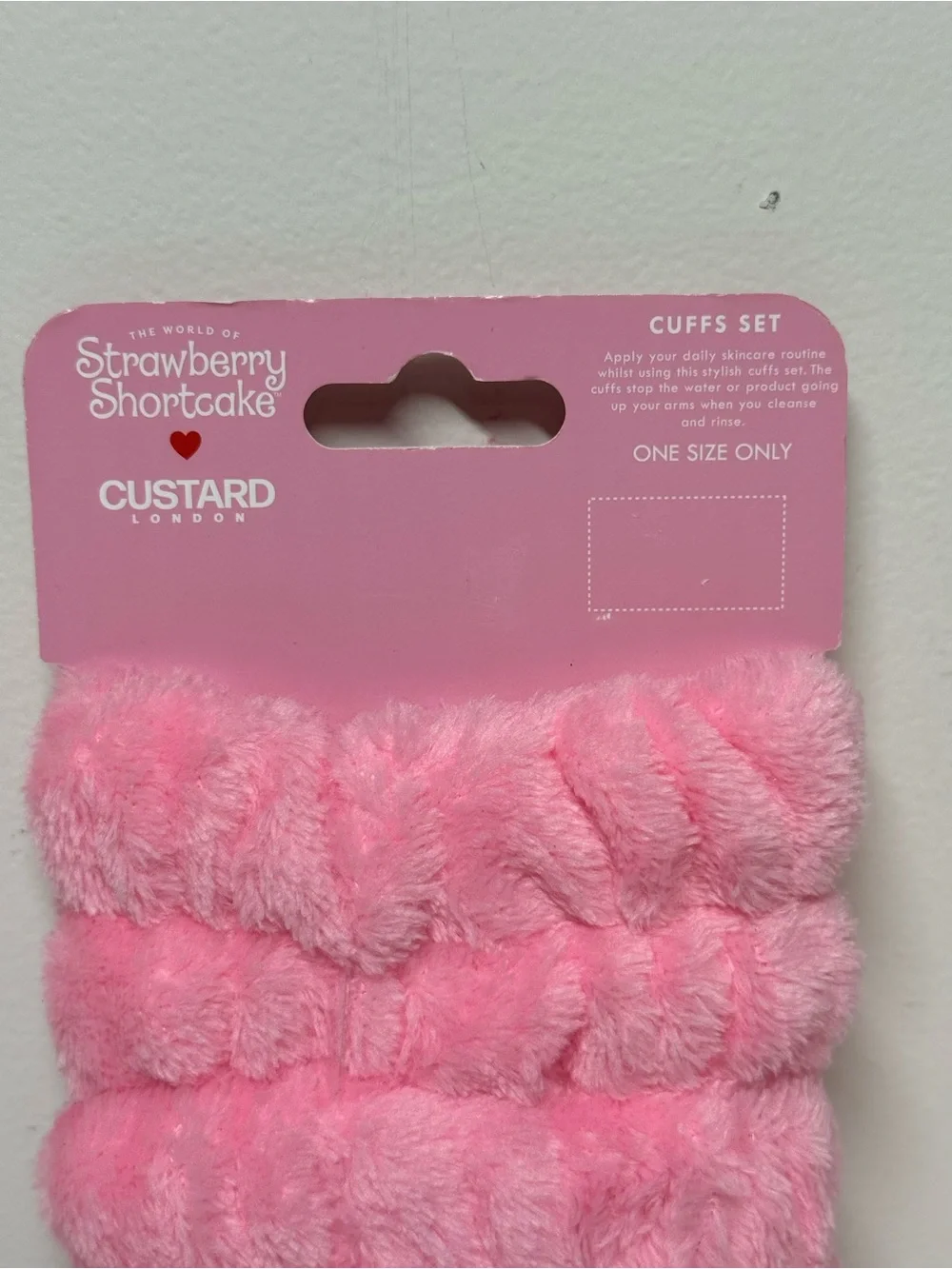 Strawberry Shortcake Beauty Cuff Set Pink Charms